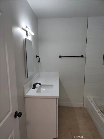 2844 Ardmore 4, South Gate, CA 90280