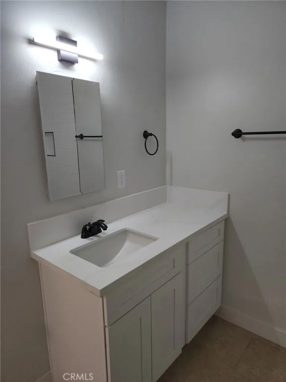 2844 Ardmore 4, South Gate, CA 90280