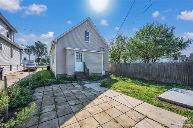 3342 11th Street, Wyandotte, MI 48192