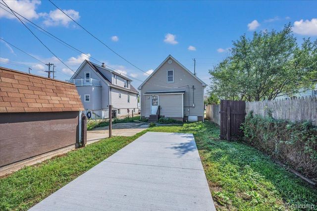 3342 11th Street, Wyandotte, MI 48192