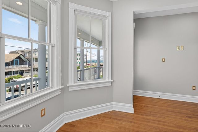 14 Pitman Avenue, Ocean Grove, NJ 07756