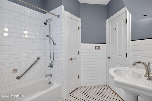 14 Pitman Avenue, Ocean Grove, NJ 07756