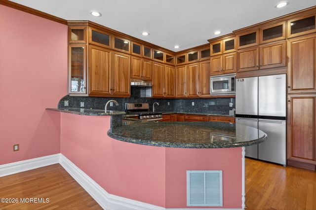 14 Pitman Avenue, Ocean Grove, NJ 07756