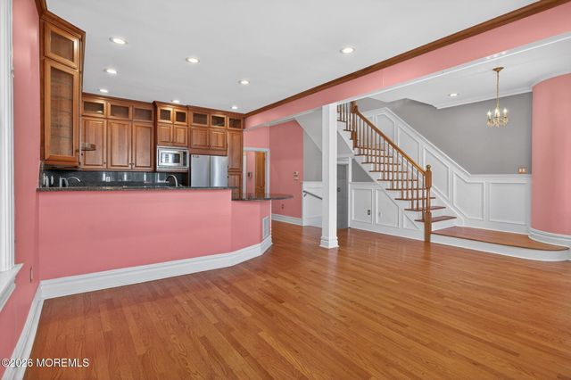 14 Pitman Avenue, Ocean Grove, NJ 07756