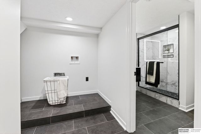 4202 Miller Street, Omaha, NE 68107