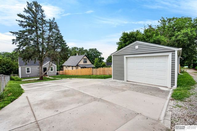 4202 Miller Street, Omaha, NE 68107