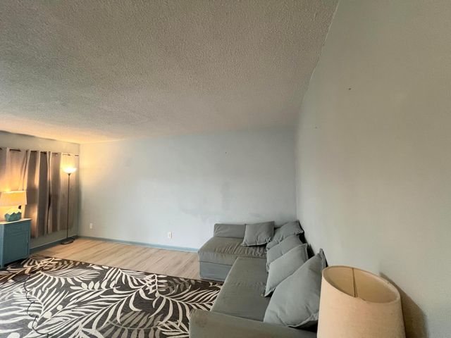 1551 N 12th Court 10b, Hollywood, FL 33019