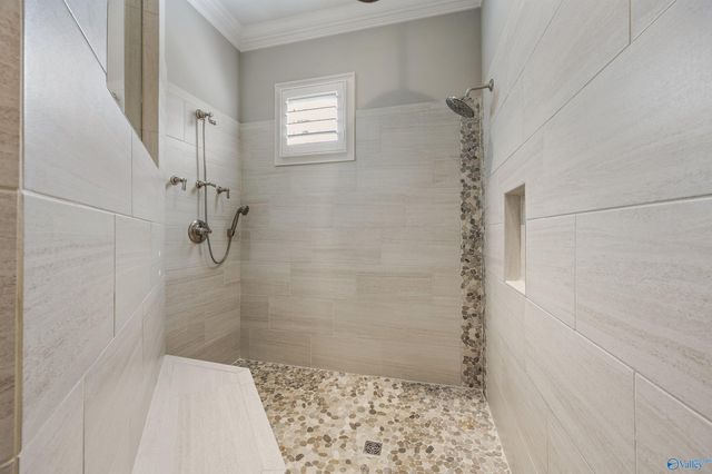 74 Mcmullen Lane, Gurley, AL 35748