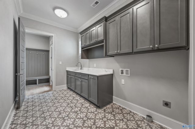 74 Mcmullen Lane, Gurley, AL 35748