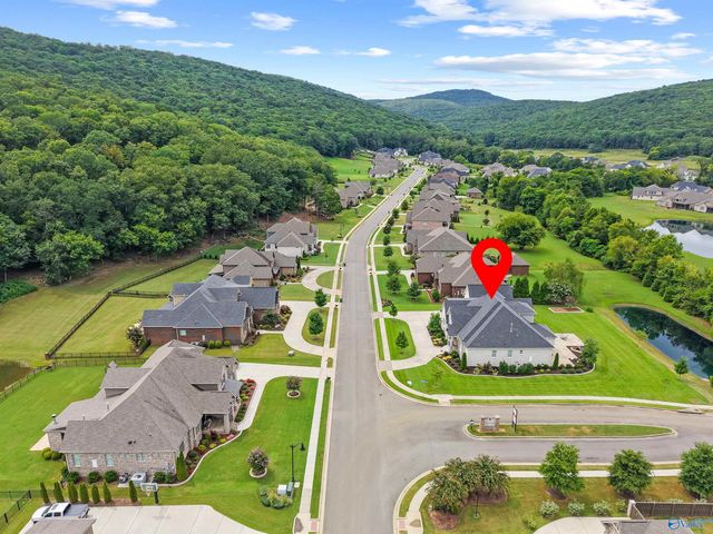 74 Mcmullen Lane, Gurley, AL 35748