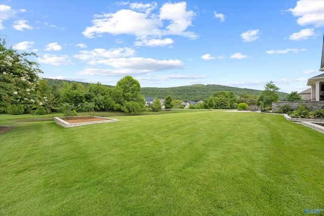 74 Mcmullen Lane, Gurley, AL 35748