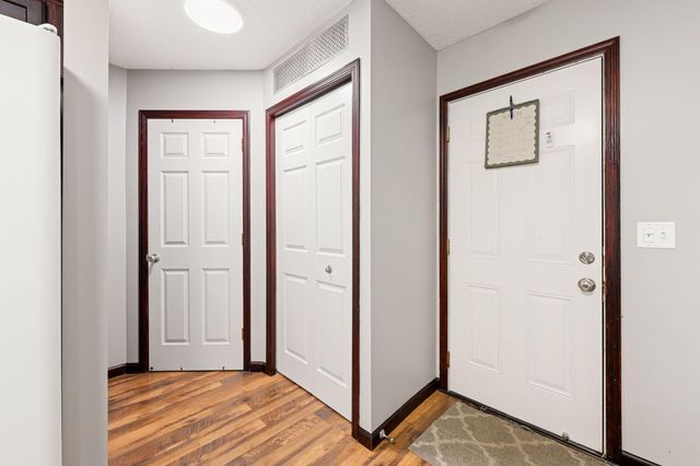 6225 Maclynn Avenue NE, Otsego, MN 55301