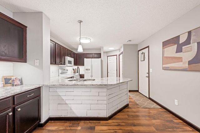 6225 Maclynn Avenue NE, Otsego, MN 55301