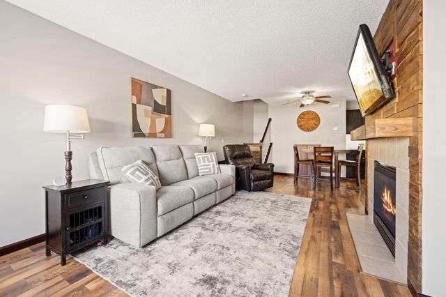 6225 Maclynn Avenue NE, Otsego, MN 55301