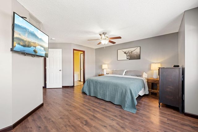 6225 Maclynn Avenue NE, Otsego, MN 55301