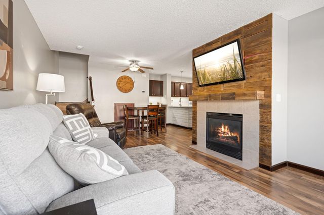 6225 Maclynn Avenue NE, Otsego, MN 55301