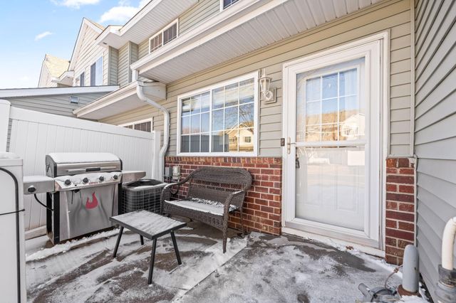 6225 Maclynn Avenue NE, Otsego, MN 55301