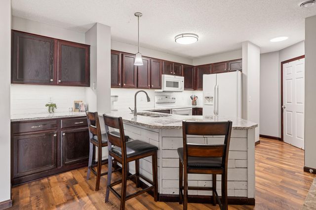 6225 Maclynn Avenue NE, Otsego, MN 55301