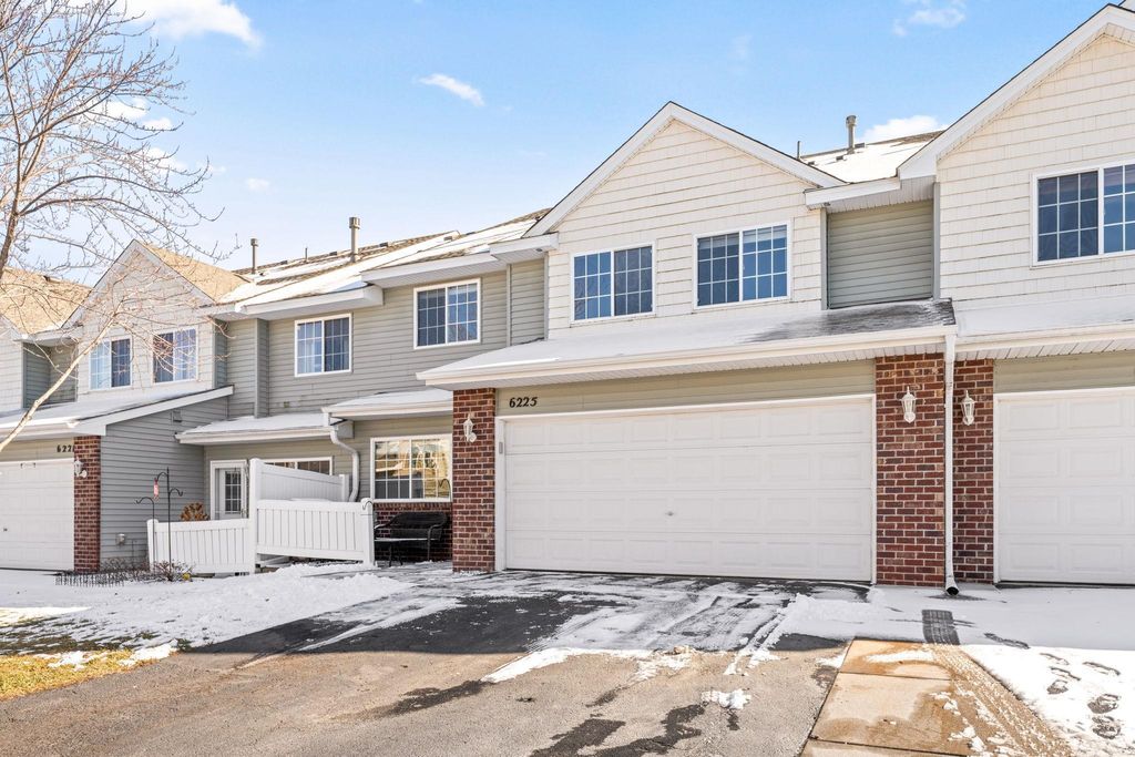 6225 Maclynn Avenue NE, Otsego, MN 55301