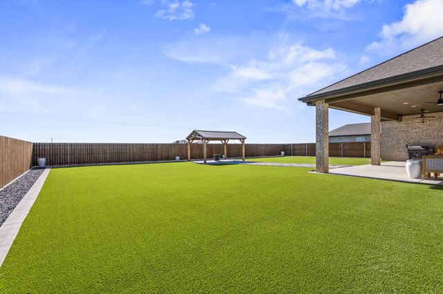 1111 Cooper Drive, New Home, TX 79383