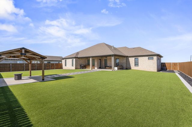 1111 Cooper Drive, New Home, TX 79383