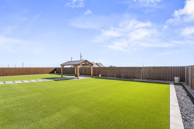 1111 Cooper Drive, New Home, TX 79383