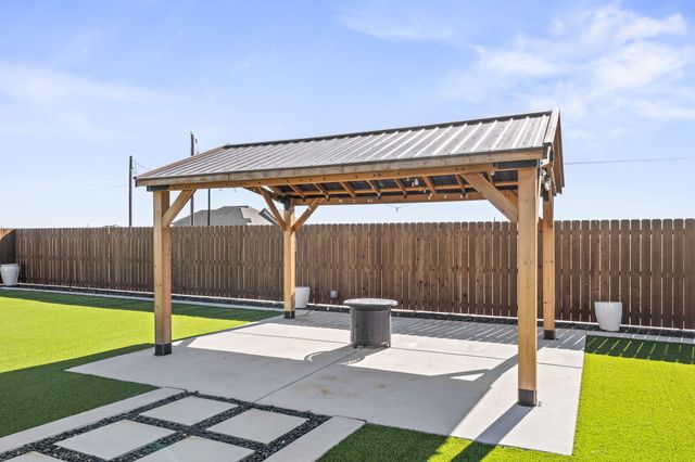 1111 Cooper Drive, New Home, TX 79383