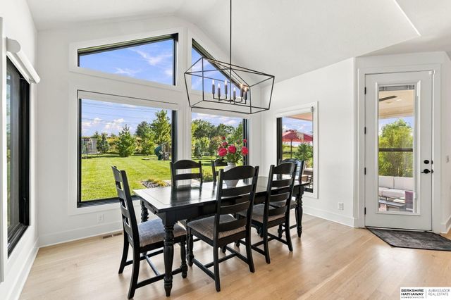 3965 George B Lake Parkway, Elkhorn, NE 68022