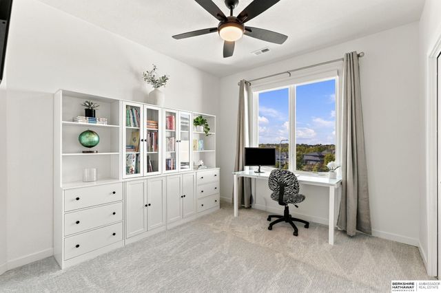 3965 George B Lake Parkway, Elkhorn, NE 68022