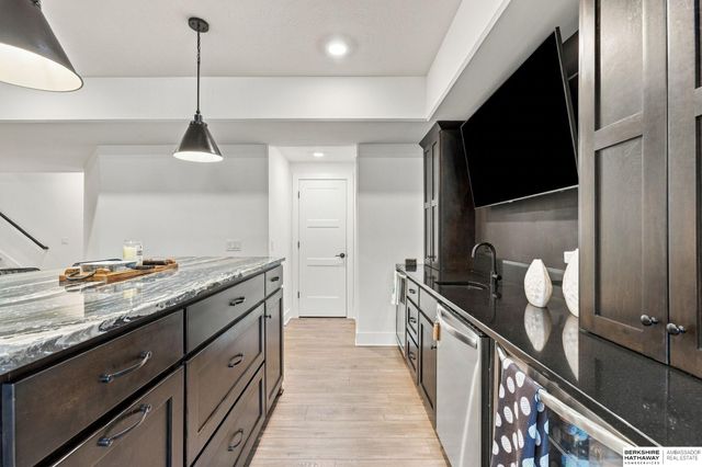 3965 George B Lake Parkway, Elkhorn, NE 68022