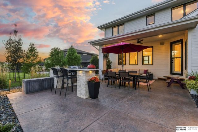 3965 George B Lake Parkway, Elkhorn, NE 68022