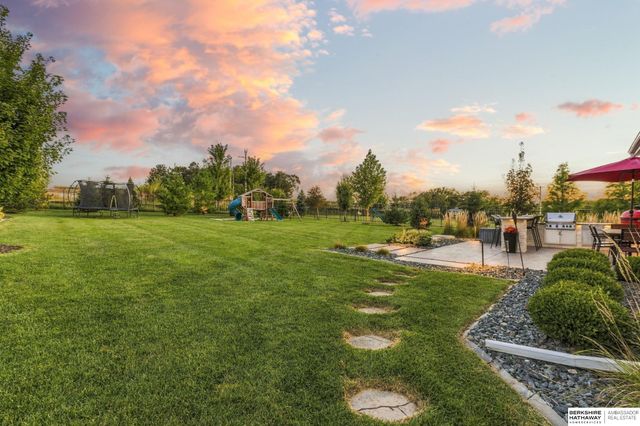 3965 George B Lake Parkway, Elkhorn, NE 68022