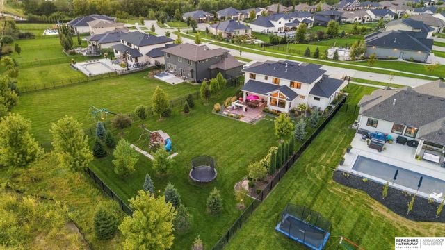 3965 George B Lake Parkway, Elkhorn, NE 68022