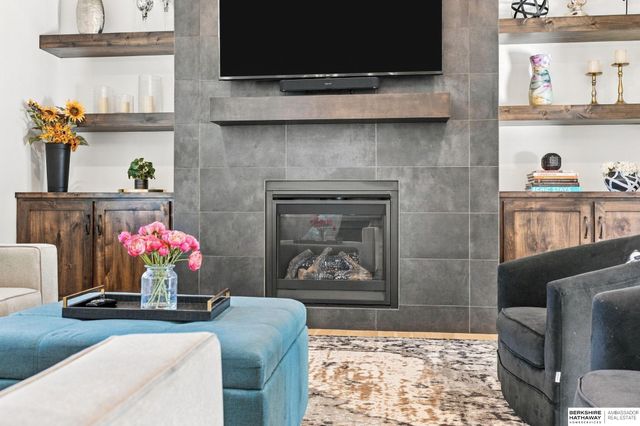 3965 George B Lake Parkway, Elkhorn, NE 68022