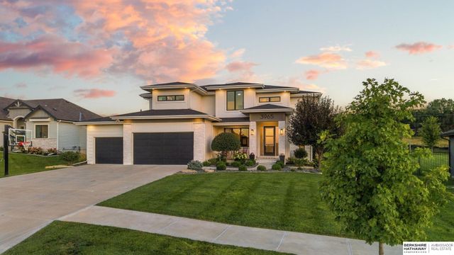 3965 George B Lake Parkway, Elkhorn, NE 68022