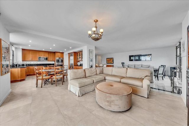 9801 Collins Ave 14Y, Bal Harbour, FL 33154