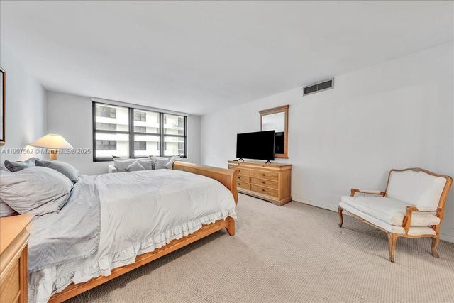 9801 Collins Ave 14Y, Bal Harbour, FL 33154