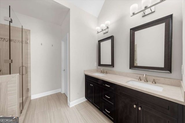 1097 Township Square, Alpharetta, GA 30022