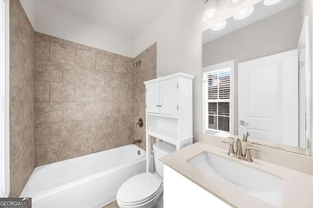 1097 Township Square, Alpharetta, GA 30022