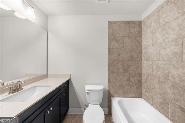 1097 Township Square, Alpharetta, GA 30022