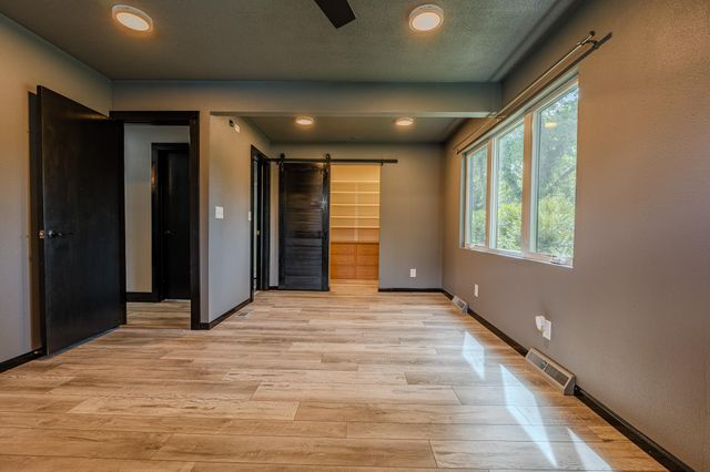 1328 18th Avenue S, Moorhead, MN 56560