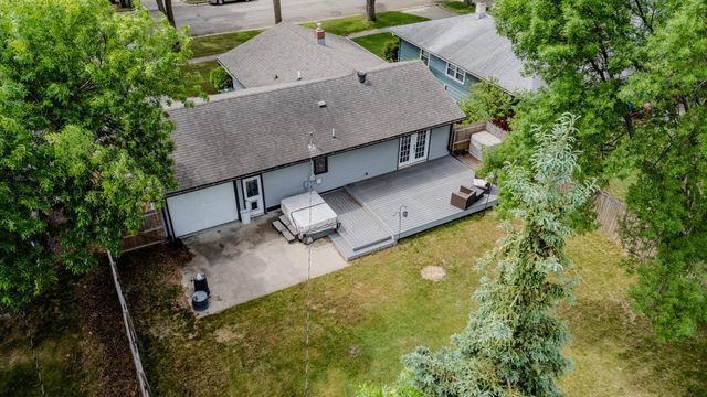 1328 18th Avenue S, Moorhead, MN 56560