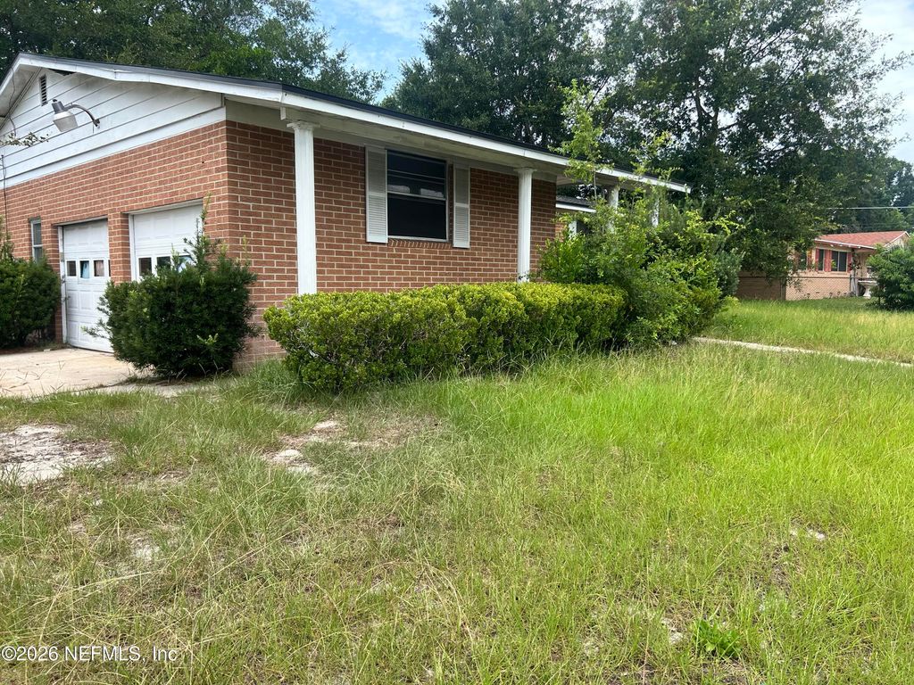 5820 PORSCHE Road, Jacksonville, FL 32244