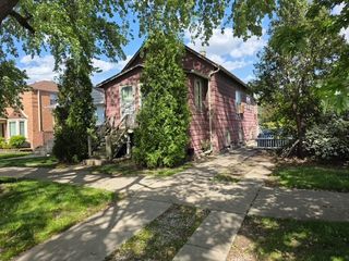 5521 N Mont Clare Avenue, Chicago, IL 60656