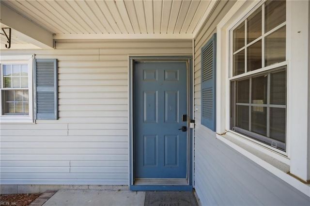 48 Sandy Lake DR, Hampton, VA 23666