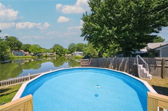 48 Sandy Lake DR, Hampton, VA 23666