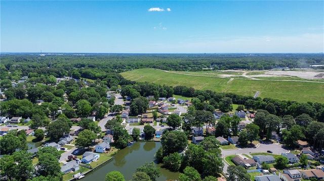 48 Sandy Lake DR, Hampton, VA 23666