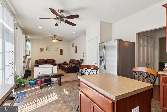 9 GOVERNOR FORT BLVD, Pemberton, NJ 08068