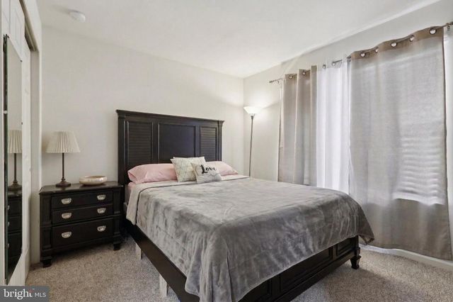 9 GOVERNOR FORT BLVD, Pemberton, NJ 08068