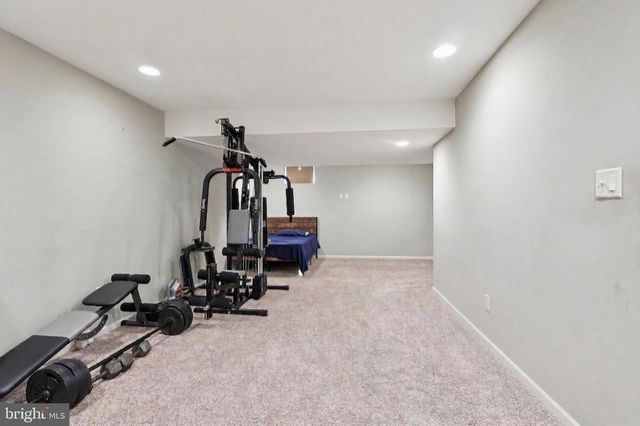 9 GOVERNOR FORT BLVD, Pemberton, NJ 08068